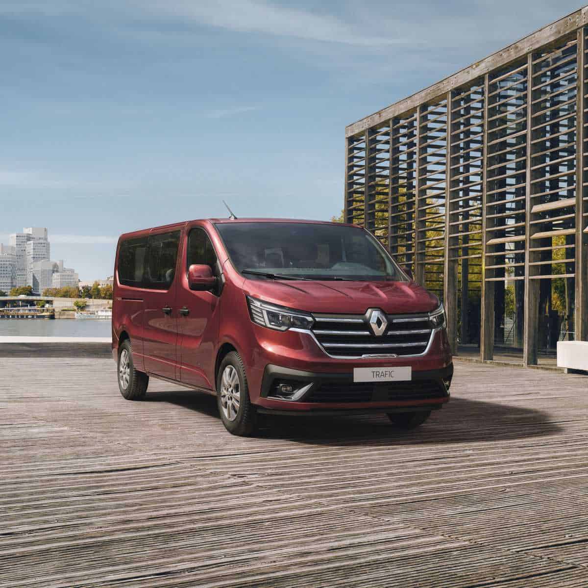 renault_trafic_passenger_600x400
