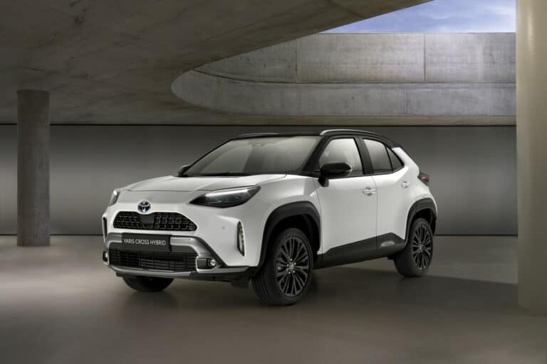 yaris_cross_adventure_1200x800